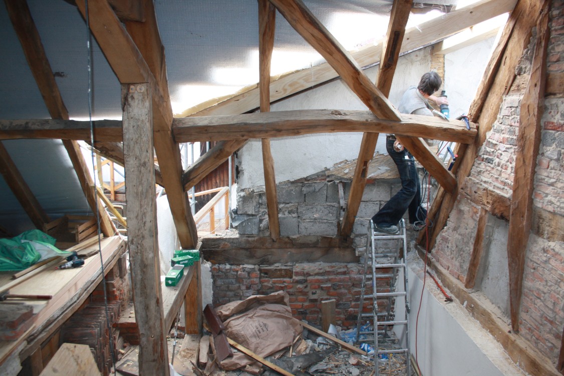 hausdach.jpg hausdach.jpg